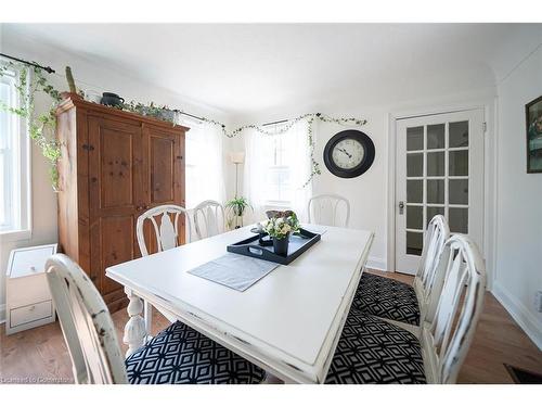 71 Dunkirk Drive, Hamilton, ON - Indoor Photo Showing Dining Room