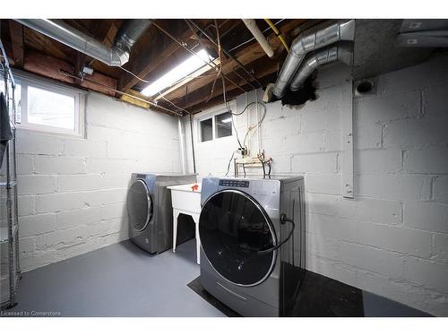 71 Dunkirk Drive, Hamilton, ON - Indoor Photo Showing Laundry Room