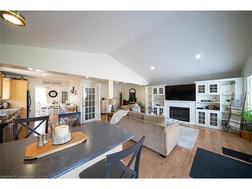 71 Dunkirk Drive, Hamilton, ON - Indoor Photo Showing Living Room With Fireplace