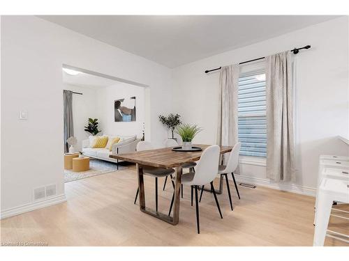 22 Francis Street, Hamilton, ON - Indoor Photo Showing Dining Room