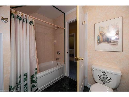 304399 South Line, Priceville, ON - Indoor Photo Showing Bathroom