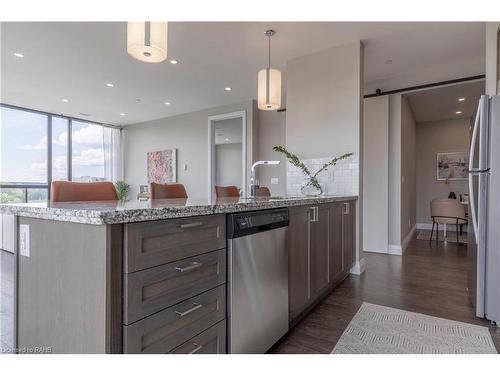 504-101 Locke Street S, Hamilton, ON - Indoor Photo Showing Kitchen With Upgraded Kitchen