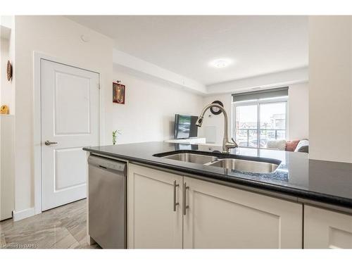 235-125 Shoreview Place, Stoney Creek, ON - Indoor Photo Showing Kitchen With Double Sink