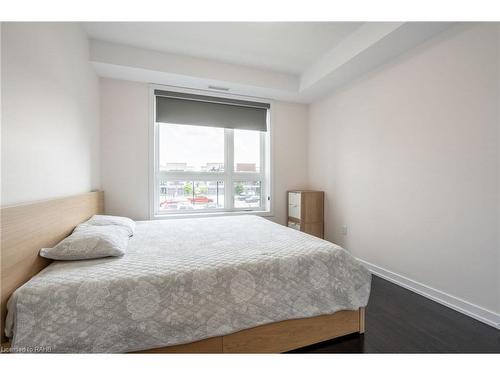 235-125 Shoreview Place, Stoney Creek, ON - Indoor Photo Showing Bedroom