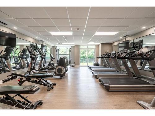 235-125 Shoreview Place, Stoney Creek, ON - Indoor Photo Showing Gym Room