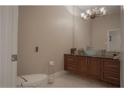 7566 Howard Avenue, Mcgregor, ON - Indoor Photo Showing Bathroom