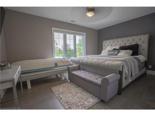 7566 Howard Avenue, Mcgregor, ON - Indoor Photo Showing Bedroom