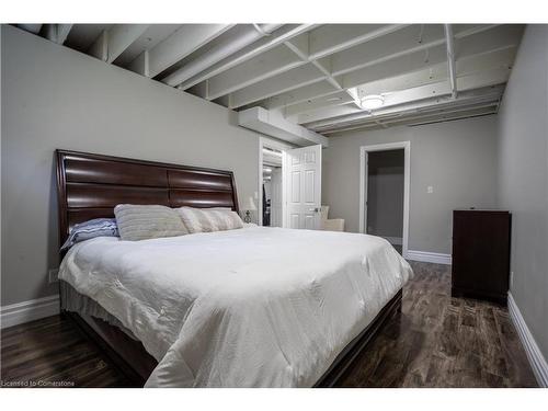 7566 Howard Avenue, Mcgregor, ON - Indoor Photo Showing Bedroom