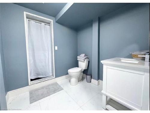 7566 Howard Avenue, Mcgregor, ON - Indoor Photo Showing Bathroom