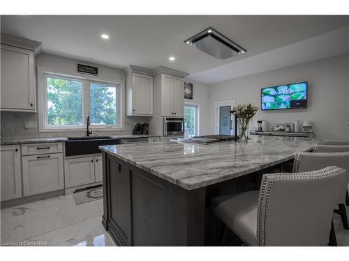 7566 Howard Avenue, Mcgregor, ON - Indoor Photo Showing Kitchen With Upgraded Kitchen