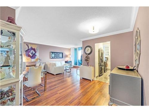 501-1425 Ghent Avenue, Burlington, ON - Indoor Photo Showing Other Room