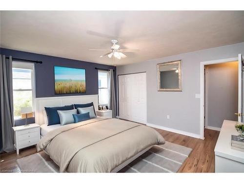 30 Country Club Road, Cayuga, ON - Indoor Photo Showing Bedroom