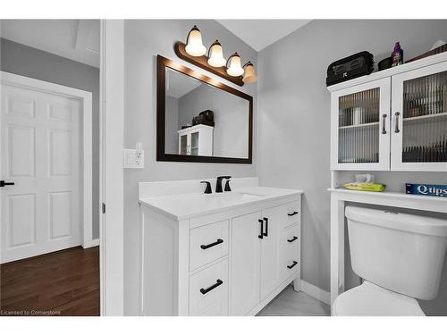 7167 Rainham Road, Dunnville, ON - Indoor Photo Showing Bathroom