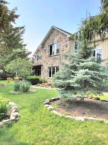 4251 King Street E, Beamsville, ON - Outdoor