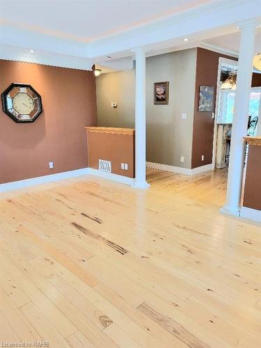 4251 King Street E, Beamsville, ON - Indoor