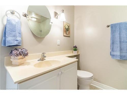 607-40 Old Mill Road, Oakville, ON - Indoor Photo Showing Bathroom