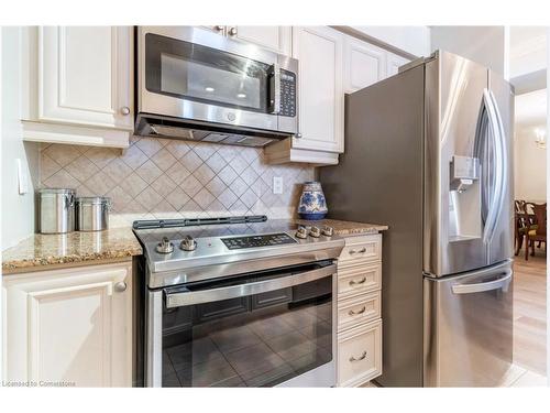 607-40 Old Mill Road, Oakville, ON - Indoor Photo Showing Kitchen With Upgraded Kitchen