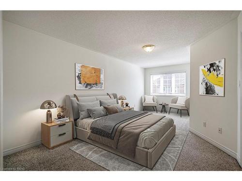 7-100 Beddoe Drive, Hamilton, ON - Indoor Photo Showing Bedroom