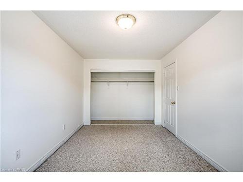 7-100 Beddoe Drive, Hamilton, ON - Indoor Photo Showing Other Room