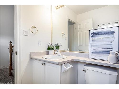 7-100 Beddoe Drive, Hamilton, ON - Indoor Photo Showing Bathroom