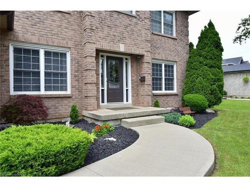 3 Suter Crescent, Dundas, ON - Outdoor With Facade