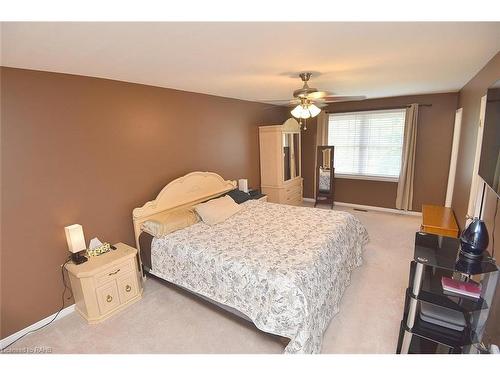 3 Suter Crescent, Dundas, ON - Indoor Photo Showing Bedroom