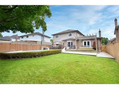 3 Suter Crescent, Dundas, ON - Outdoor With Backyard With Exterior