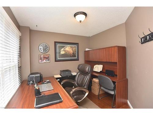 3 Suter Crescent, Dundas, ON - Indoor Photo Showing Office