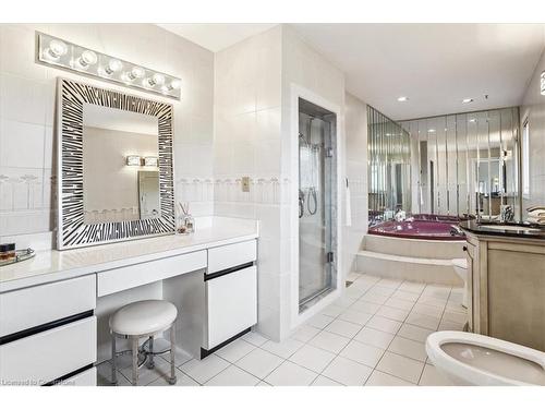 70 Glen Cannon Drive, Hamilton, ON - Indoor Photo Showing Bathroom