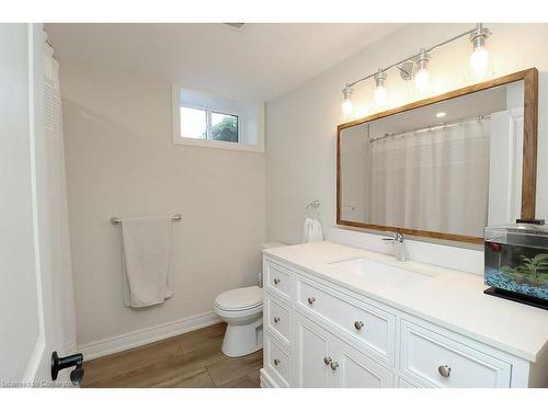 72834 Regional  Rd 27 Road, Wainfleet, ON - Indoor Photo Showing Bathroom