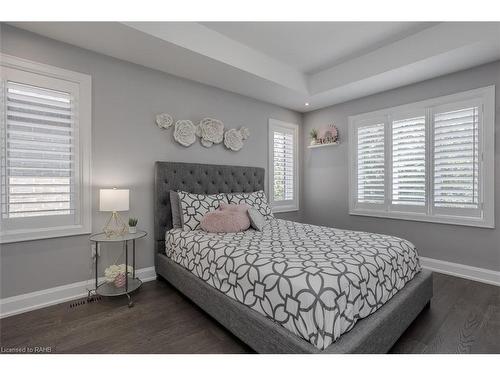 474 Dewitt Road, Stoney Creek, ON - Indoor Photo Showing Bedroom