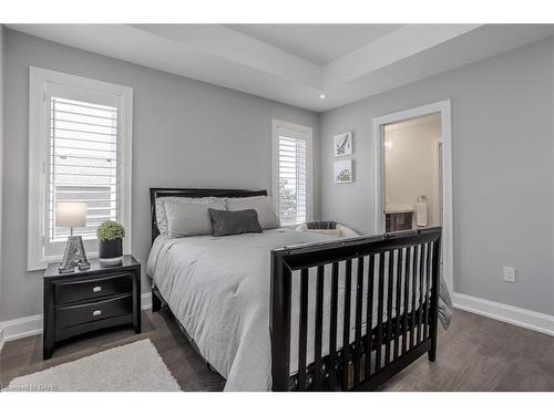 474 Dewitt Road, Stoney Creek, ON - Indoor Photo Showing Bedroom