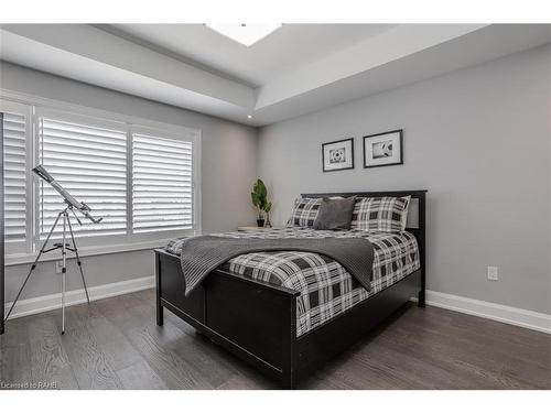 474 Dewitt Road, Stoney Creek, ON - Indoor Photo Showing Bedroom