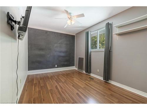 34 Rita Avenue, Hamilton, ON - Indoor Photo Showing Other Room