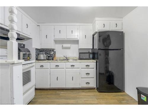 34 Rita Avenue, Hamilton, ON - Indoor Photo Showing Kitchen With Double Sink