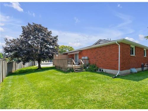 12-20 Courtland Drive, Brantford, ON - Outdoor With Exterior