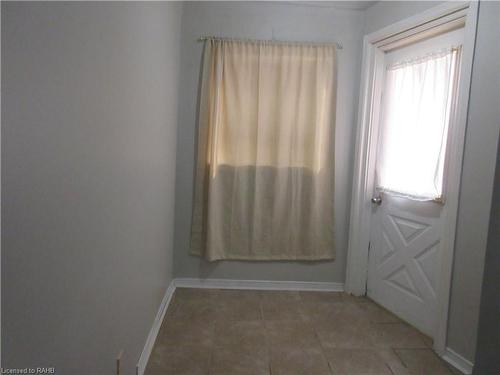 1-205 Kenilworth Avenue N, Hamilton, ON - Indoor Photo Showing Other Room