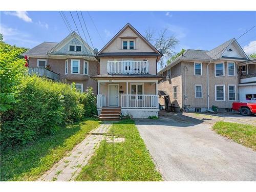 107 Maple Avenue, Welland, ON - Outdoor With Balcony With Facade