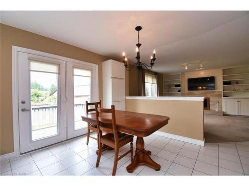 43 Glenayr Street, Hamilton, ON - Indoor Photo Showing Dining Room