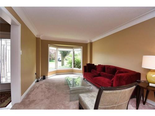 43 Glenayr Street, Hamilton, ON - Indoor Photo Showing Living Room