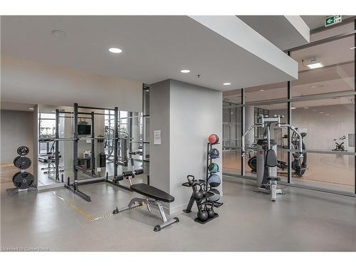 1404-2081 Fairview Street, Burlington, ON - Indoor Photo Showing Gym Room