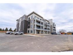 302-120 Springvalley Crescent  Hamilton, ON L9C 0E4