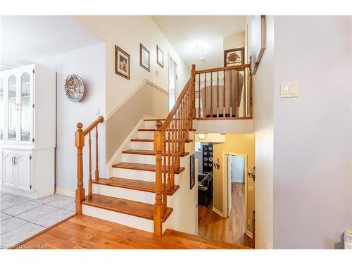 8034 Woodsview Crescent, Niagara Falls, ON - Indoor Photo Showing Other Room