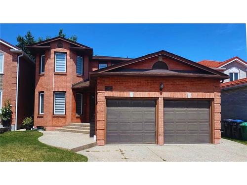 Upper-383 Huntington Ridge Drive, Mississauga, ON - Outdoor