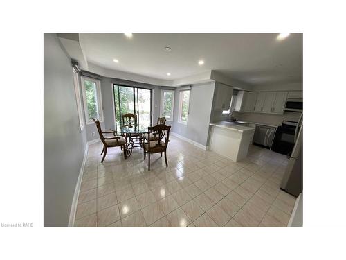 Upper-383 Huntington Ridge Drive, Mississauga, ON - Indoor Photo Showing Dining Room