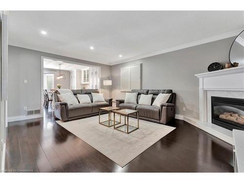 26 Jacqueline Boulevard, Hamilton, ON - Indoor Photo Showing Living Room With Fireplace