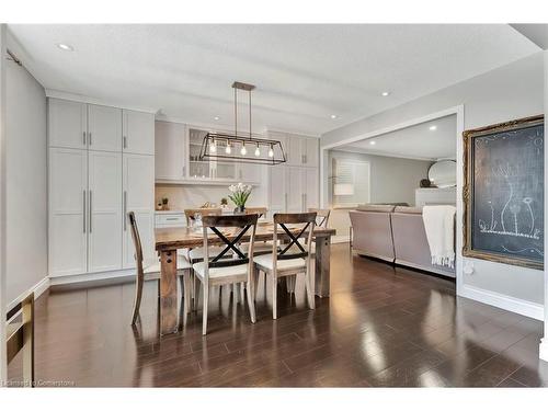 26 Jacqueline Boulevard, Hamilton, ON - Indoor Photo Showing Dining Room