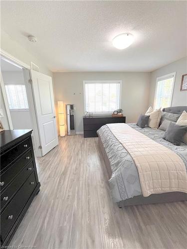 41 Kendell Lane, Ingersoll, ON - Indoor Photo Showing Bedroom