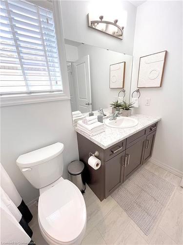 41 Kendell Lane, Ingersoll, ON - Indoor Photo Showing Bathroom