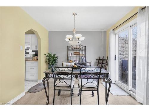 32-985 Limeridge Road E, Hamilton, ON - Indoor Photo Showing Dining Room